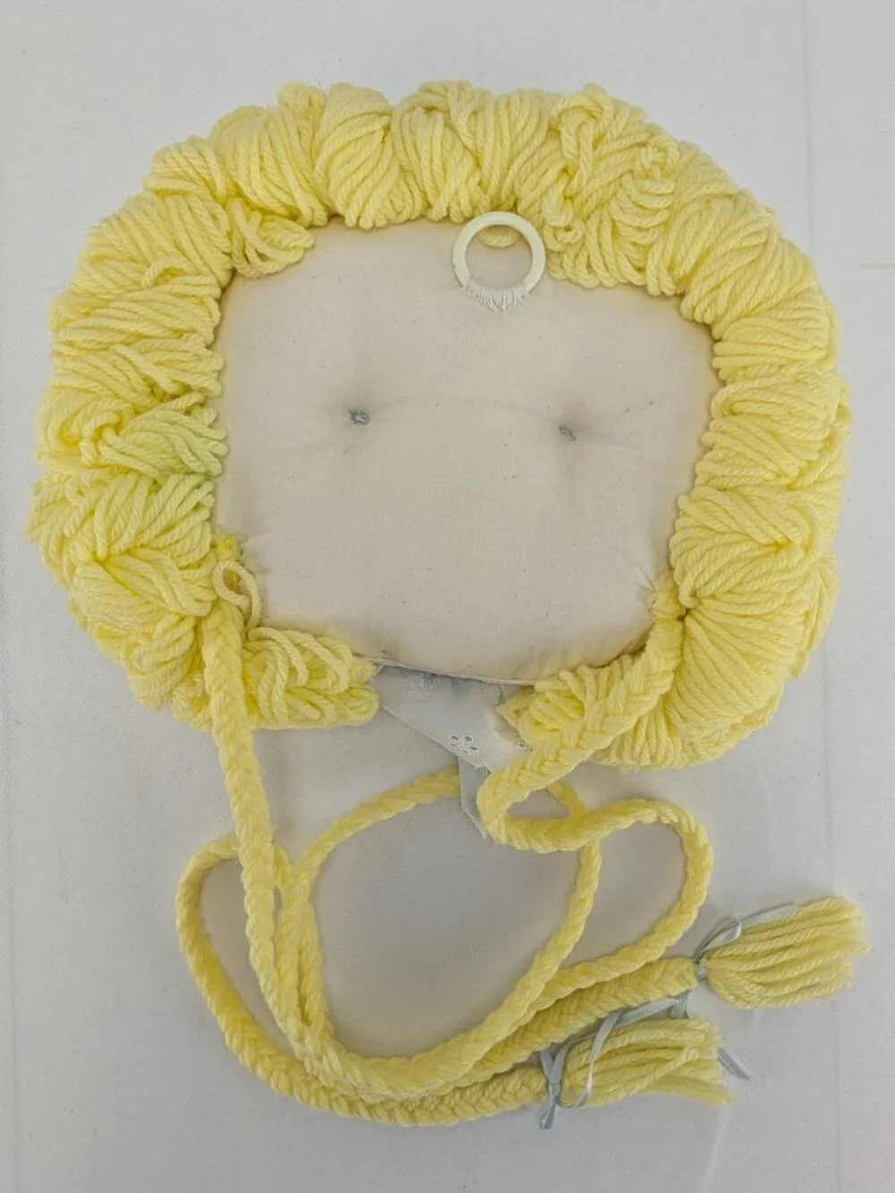 Vintage Handmade Cloth Yarn Bow & Barrette Holder Blonde Blue Eyes Hanging